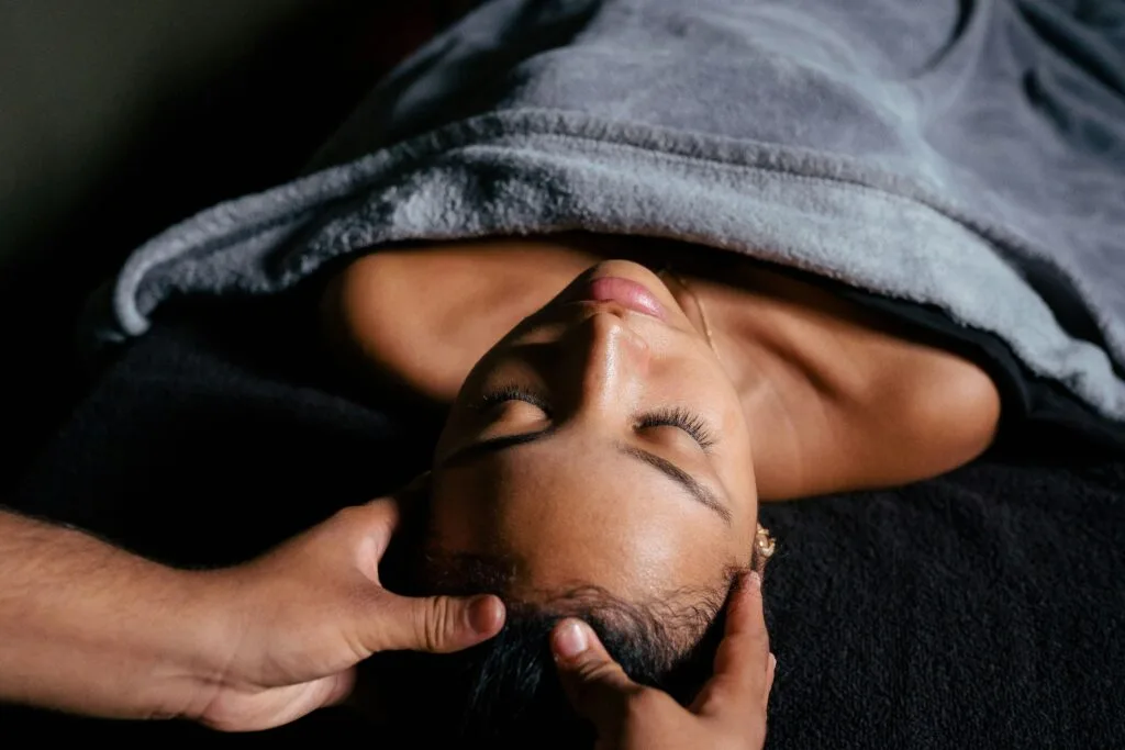 Massage de la tête
